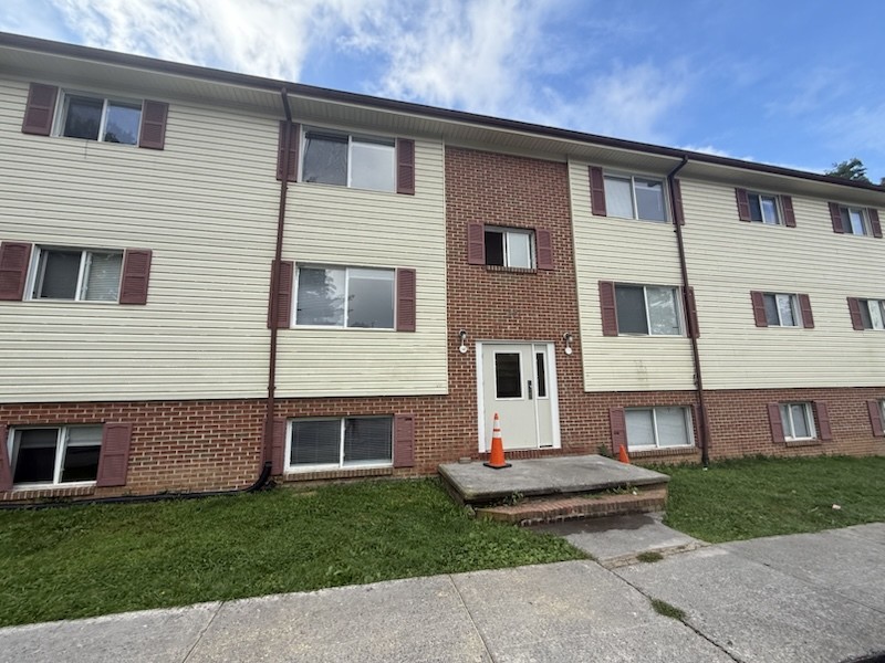 401 #9 Green Street, Blacksburg, VA