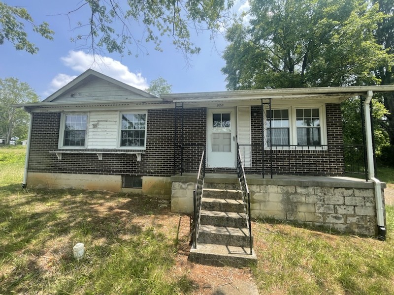 620 E Roanoke Street, Blacksburg, VA