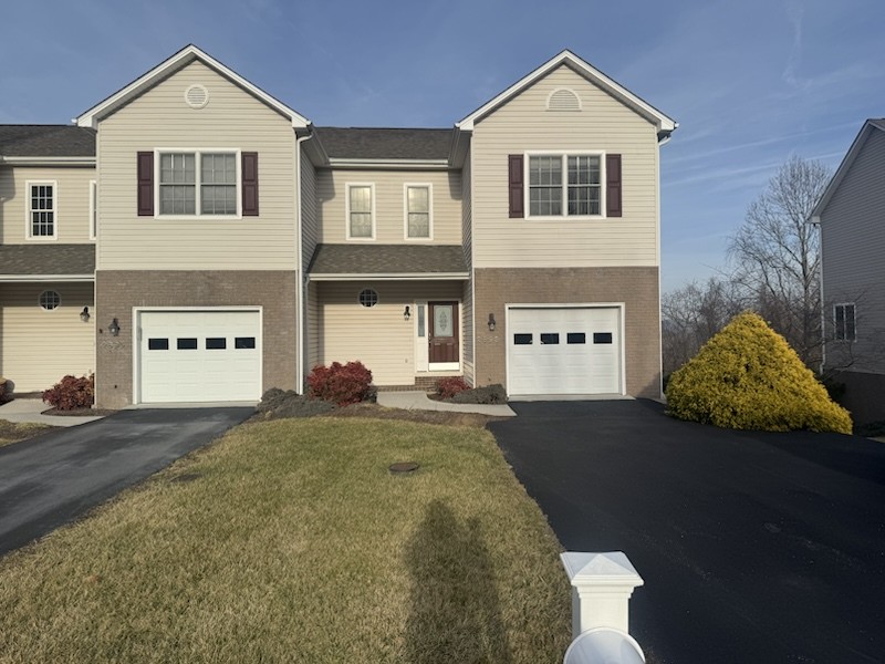 2693 Blossom Trail East, Blacksburg, VA