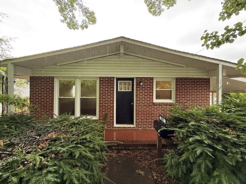 509 Memorial Blvd, Narrows, VA