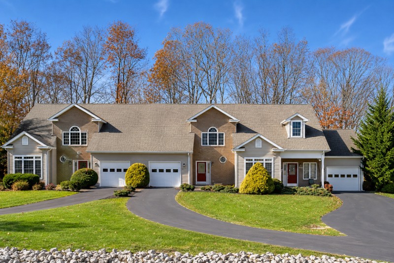 2546  Blossom Trail East, Blacksburg, VA